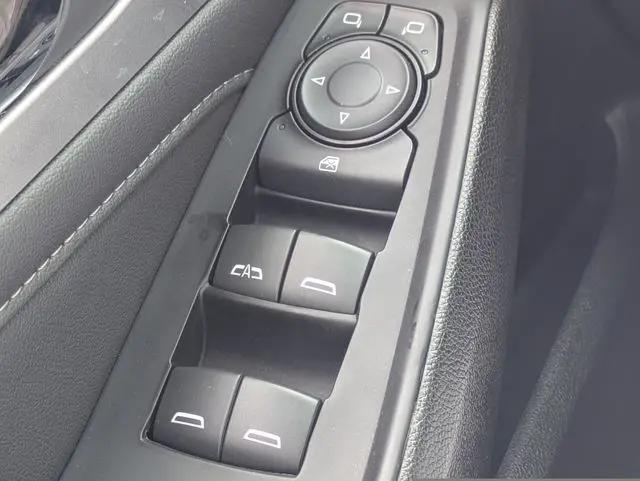 2023 Chevrolet Traverse FWD LT Cloth
