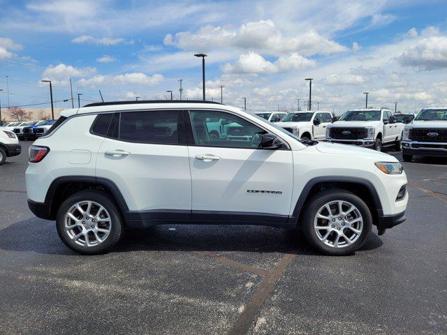 2022 Jeep Compass Latitude Lux 4x4