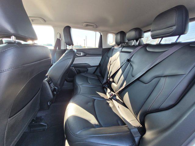 2022 Jeep Compass Latitude Lux 4x4