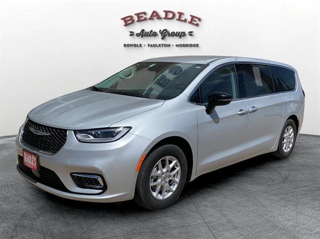 2024 Chrysler Pacifica Touring L for sale in Mobridge, SD