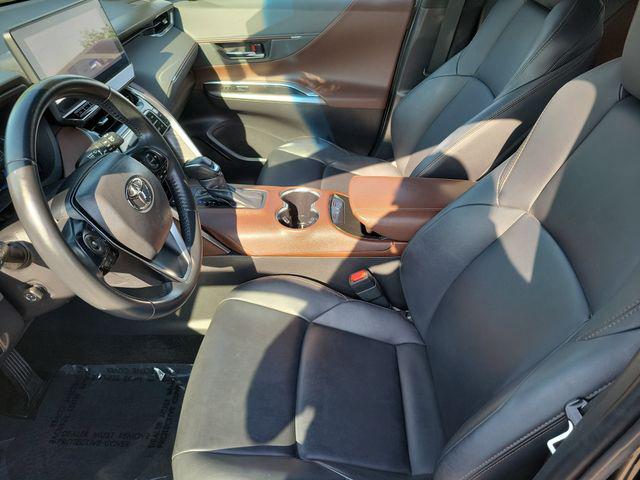 2023 Toyota Venza XLE