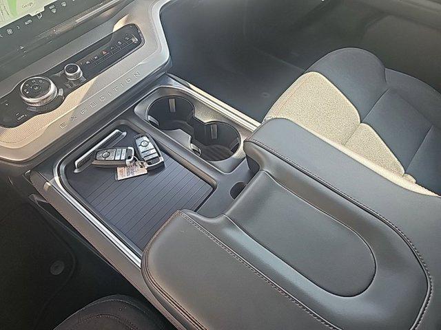 2025 Ford Expedition Active MAX