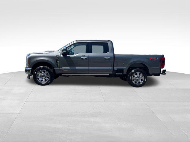 2025 Ford F-350 Lariat Super Duty