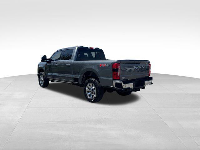 2025 Ford F-350 Lariat Super Duty