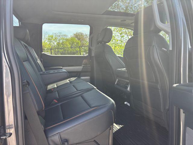 2025 Ford F-350 Lariat Super Duty