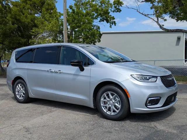2026 Chrysler Pacifica Select for sale in Fort Myers, FL