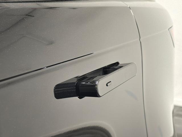 2025 Land Rover Range Rover Sport P360 SE