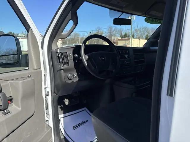 2024 GMC Savana Cargo RWD 2500 Regular Wheelbase Work Van