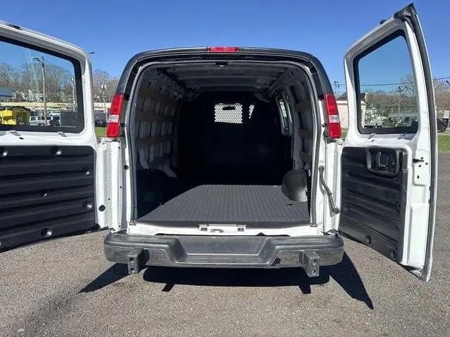 2024 GMC Savana Cargo RWD 2500 Regular Wheelbase Work Van