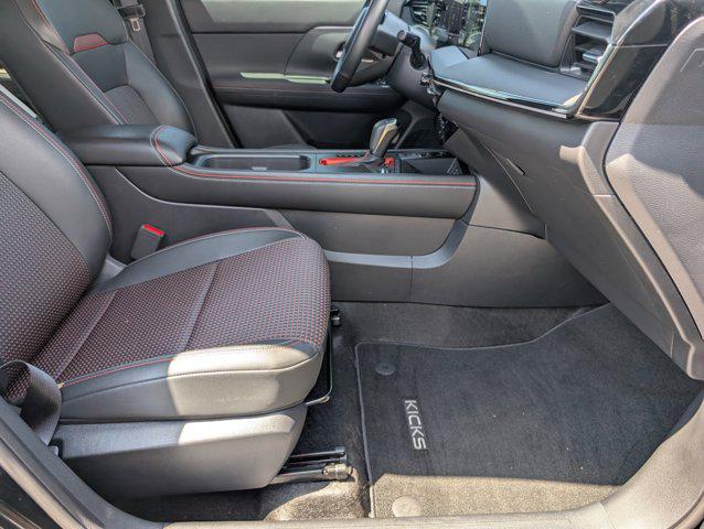 2025 Nissan Kicks SR FWD