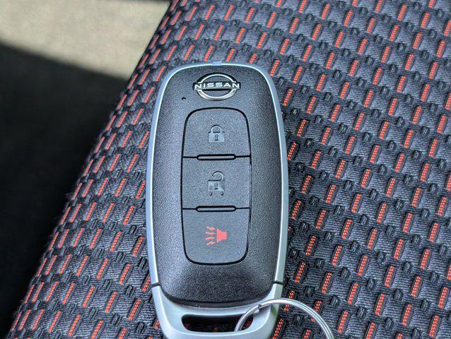 2025 Nissan Kicks SR FWD