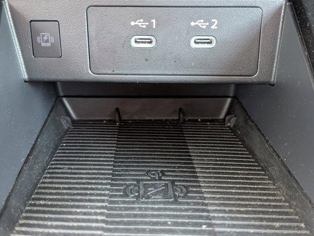 2025 Nissan Kicks SR FWD