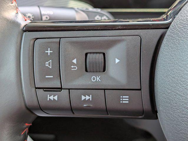2025 Nissan Kicks SR FWD