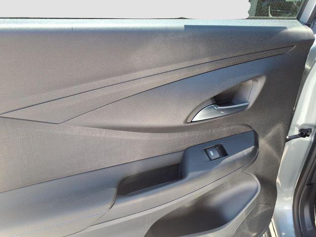 2025 Buick NV Sport Touring FWD