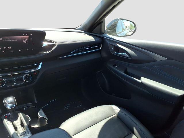 2025 Buick NV Sport Touring FWD