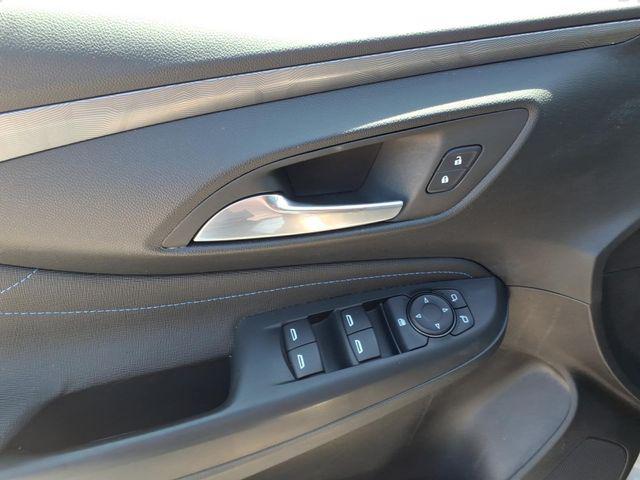 2025 Buick NV Sport Touring FWD