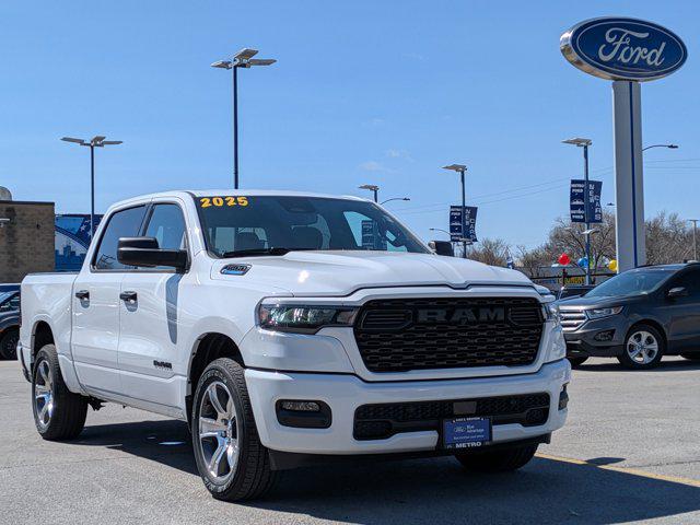 2025 Ram 1500 Tradesman Crew Cab 4x4 57 Box