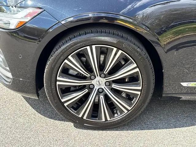 2025 Volvo S90 B6 Plus