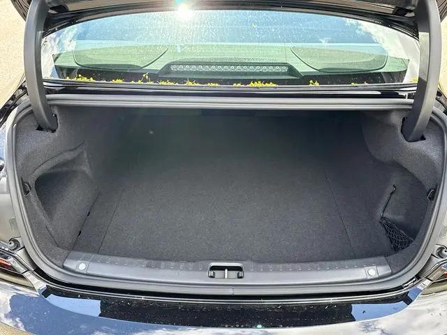 2025 Volvo S90 B6 Plus