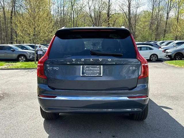 2023 Volvo XC90 B5 Plus