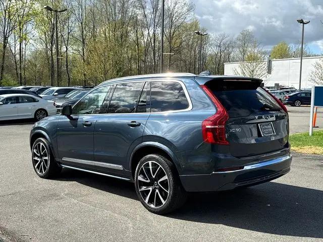 2023 Volvo XC90 B5 Plus
