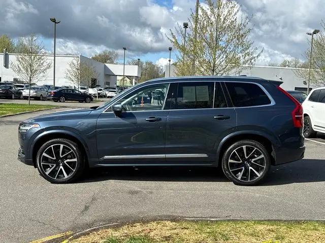 2023 Volvo XC90 B5 Plus