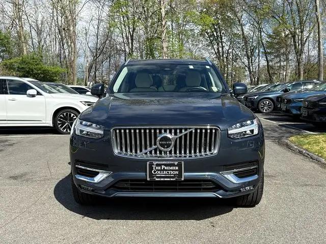 2023 Volvo XC90 B5 Plus