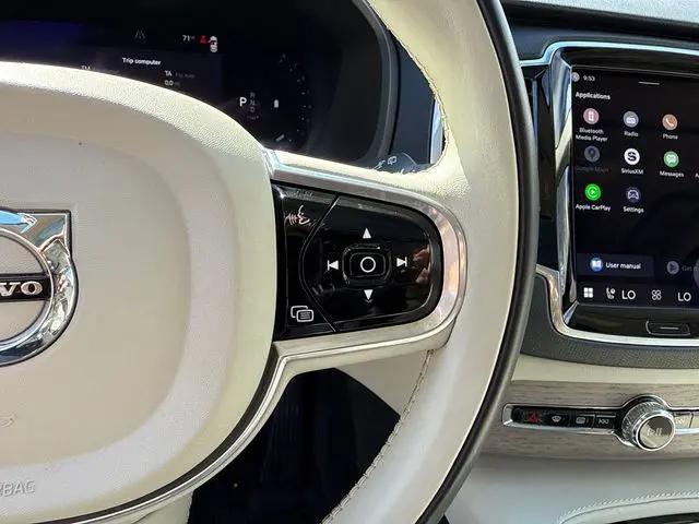 2023 Volvo XC90 B5 Plus
