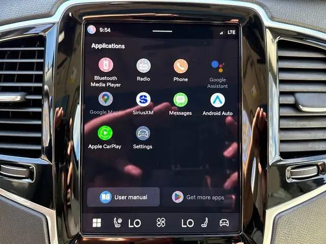2023 Volvo XC90 B5 Plus