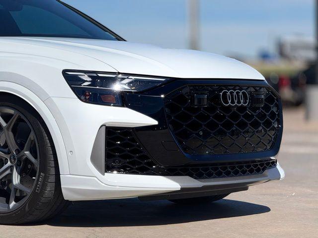 2025 Audi RS Q8 quattro Tiptronic