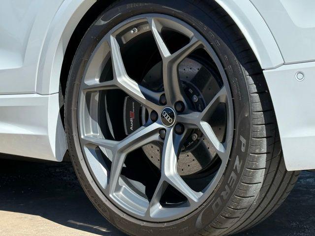 2025 Audi RS Q8 quattro Tiptronic