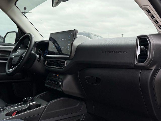 2022 Chevrolet Silverado 2500HD 4WD Crew Cab Standard Bed Custom