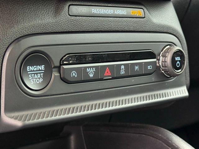 2022 Chevrolet Silverado 2500HD 4WD Crew Cab Standard Bed Custom