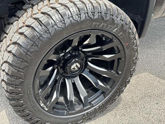 2021 Chevrolet Silverado 2500HD 4WD Crew Cab Standard Bed Custom