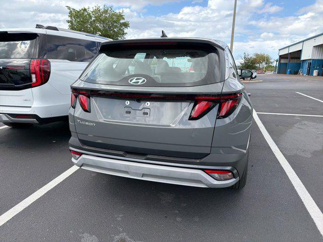 2025 Hyundai Tucson SE