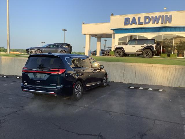 2023 Chrysler Pacifica Hybrid Limited