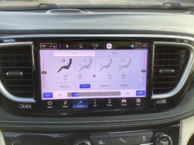 2023 Chrysler Pacifica Hybrid Limited