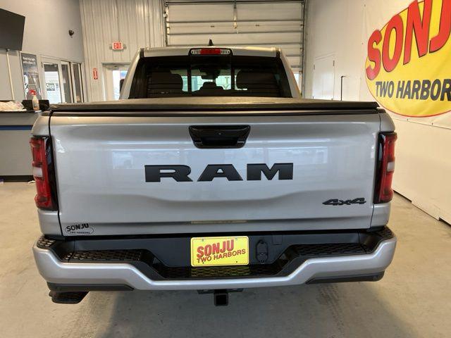 2025 Ram 1500 Tradesman Crew Cab 4x4 5'7" Box