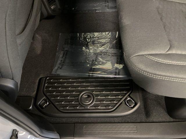 2025 Ram 1500 Tradesman Crew Cab 4x4 5'7" Box