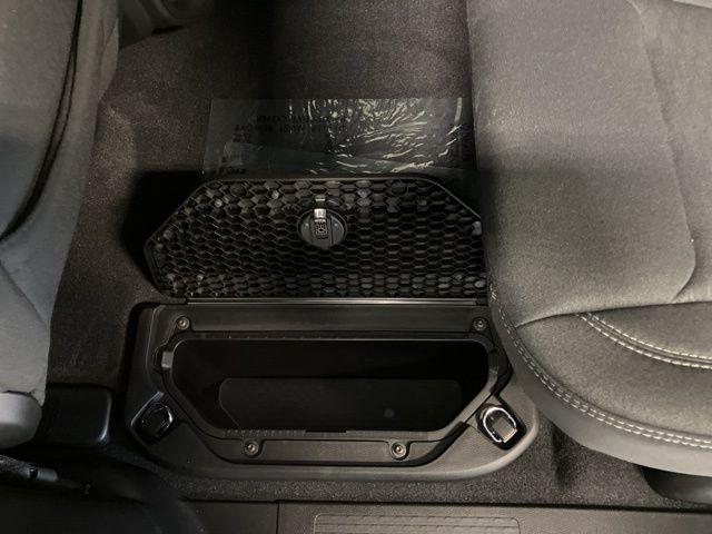 2025 Ram 1500 Tradesman Crew Cab 4x4 5'7" Box