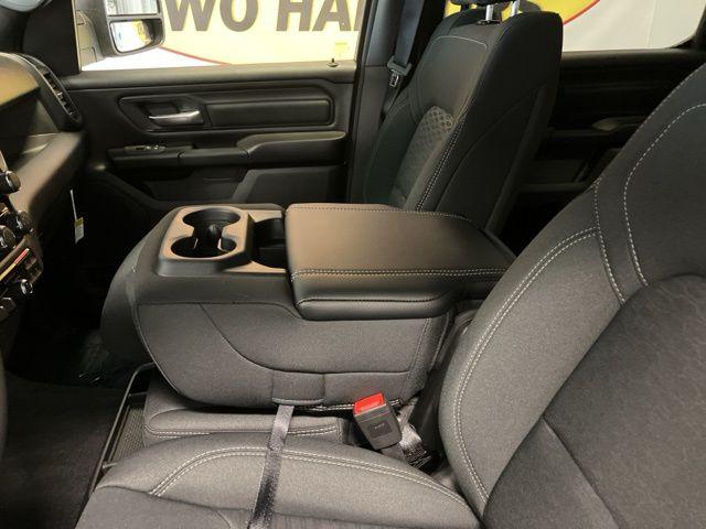 2025 Ram 1500 Tradesman Crew Cab 4x4 5'7" Box