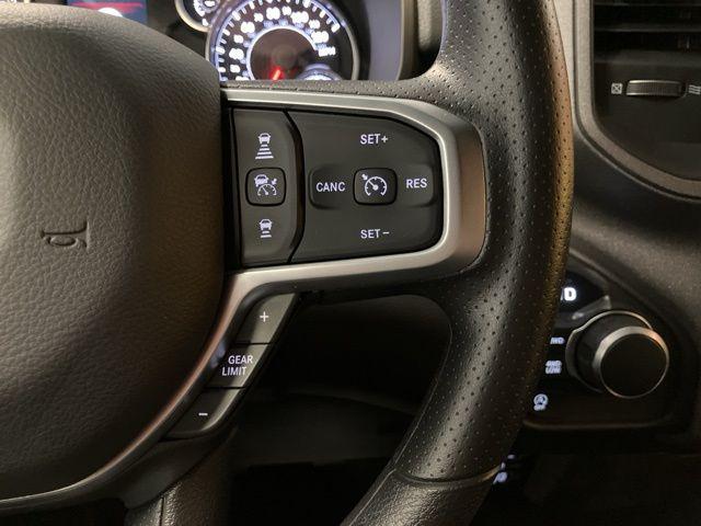 2025 Ram 1500 Tradesman Crew Cab 4x4 5'7" Box