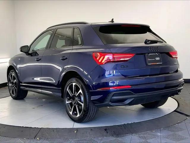 2025 Audi Q3 Premium 45 TFSI S line quattro Tiptronic