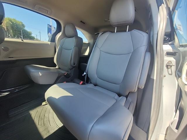 2021 Toyota Sienna XLE 8 Passenger