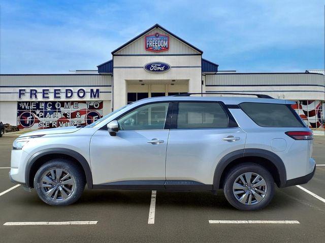 2025 Nissan Pathfinder SV FWD