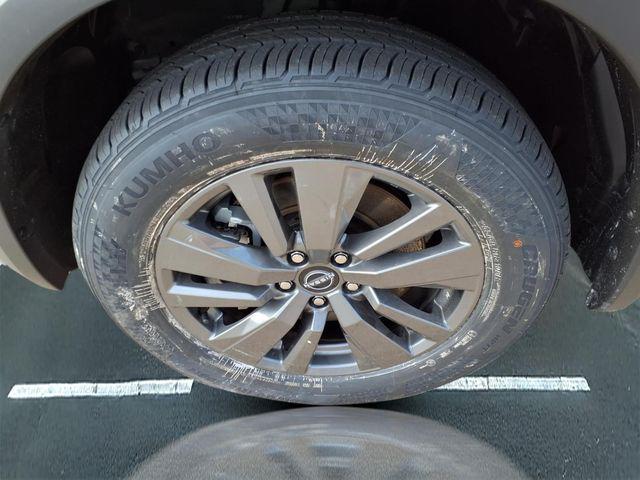 2025 Nissan Pathfinder SV FWD