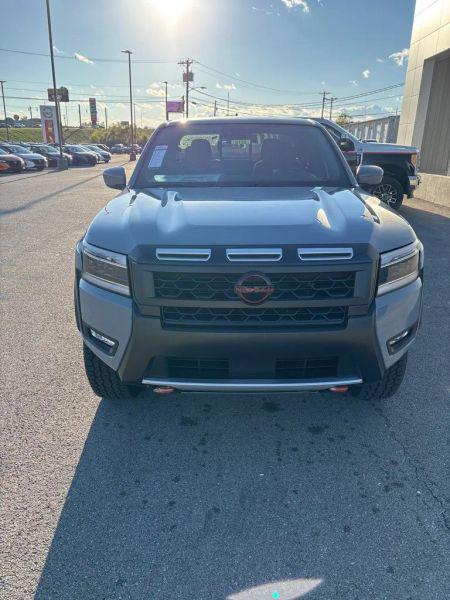2025 Nissan Frontier Crew Cab PRO-4X 4x4