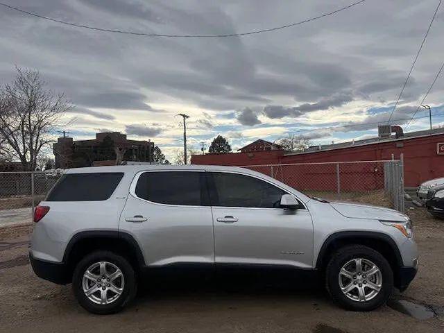 2017 GMC Acadia SLE-1