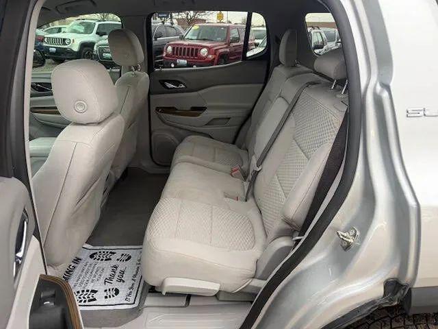 2017 GMC Acadia SLE-1