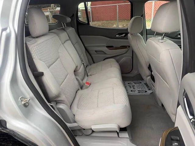 2017 GMC Acadia SLE-1